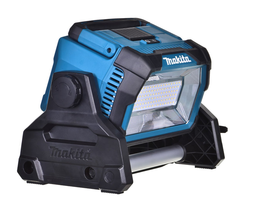 LED крушка Makita DML809