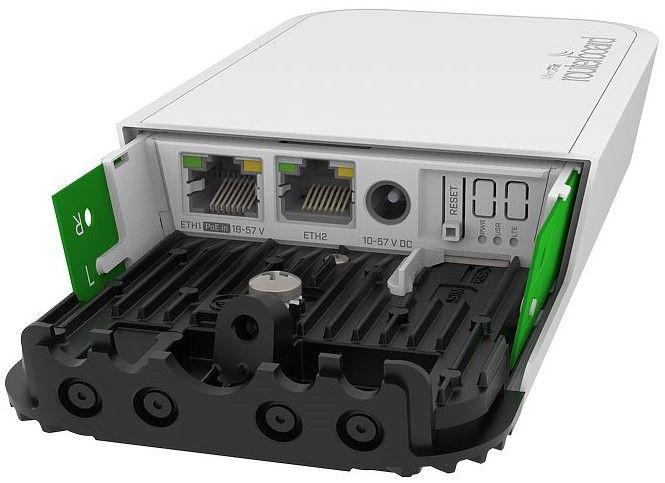 Безжичен Access Point MikroTik RBwAPGR-5HacD2HnD&amp;R11e, 128MB RAM, 2.4 - 5 GHz, 300 - 867 Mbps, RouterOS, LTE kit