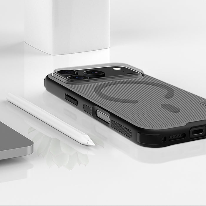 Super Frosted Shield Pro Magnetic Case IP17 Pro Прозрачен черен