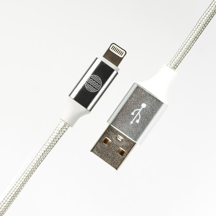 Нашият кабел Pure Planet USB-A към Lightning, 1,2 м/4 фута