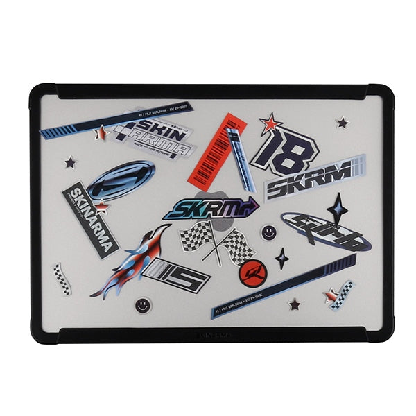 Калъф Skinarma Henko за MacBook Air 13" M2 2022 / M3 2024 / M4 2025 / M5 2026, прозрачен/матиран