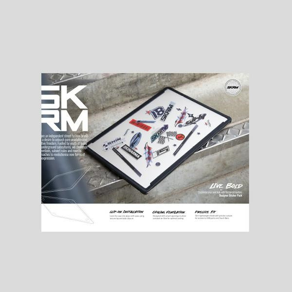 Калъф Skinarma Henko за MacBook Air 13" M2 2022 / M3 2024 / M4 2025 / M5 2026, прозрачен/матиран