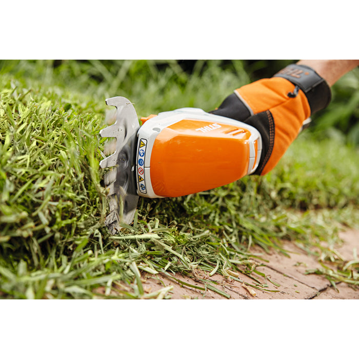 АКУМУЛАТОРНА НОЖИЦА ЗА ТРЕВА И ХРАСТИ STIHL HSA 26
