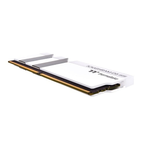 Thermaltake TOUGHRAM RGB 48GB (2x24GB) DDR5 6400MHz U-DIMM бял