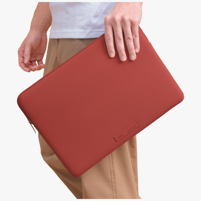 Uniq Cyprus Ridge Edition Laptop Sleeve за 14" водоустойчив неопренов лаптоп - червен