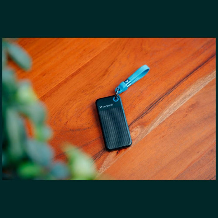 Външен твърд диск Verbatim Pocket SSD 256GB USB-C 3.2 gen.2, черно-син 32416