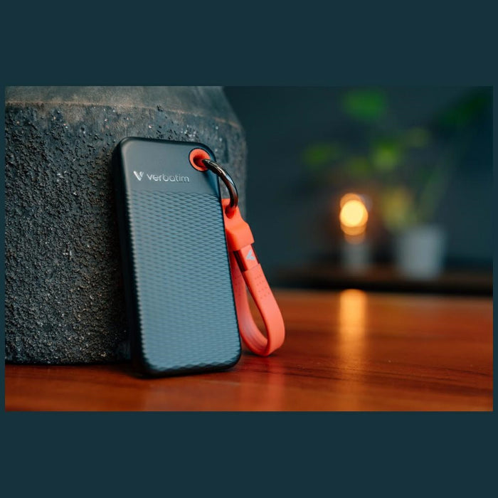 Външен диск Verbatim Pocket SSD M0 M1 3.2 gen.2, черно-червен 32417