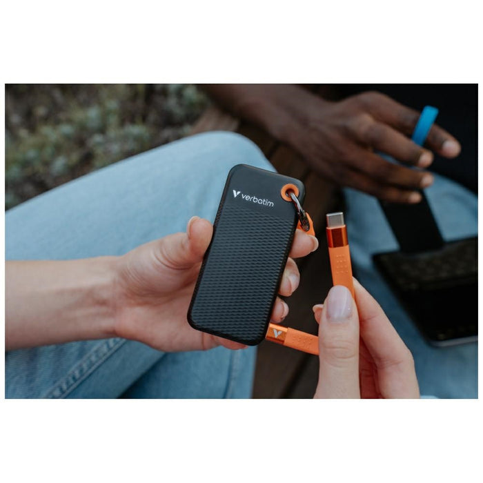 Външен SSD Verbatim Pocket 32418 3.2 gen.2, черно-оранжев