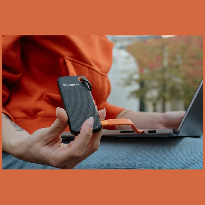 Външен SSD Verbatim Pocket 32418 3.2 gen.2, черно-оранжев