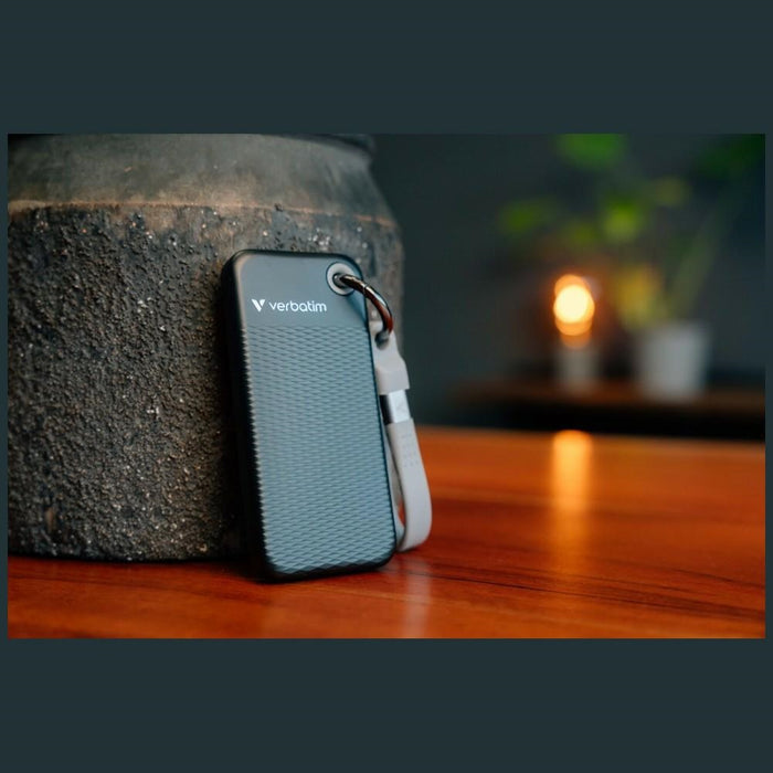 Външен SSD диск Verbatim Pocket 32432, 3.2 gen.2, черно-сив