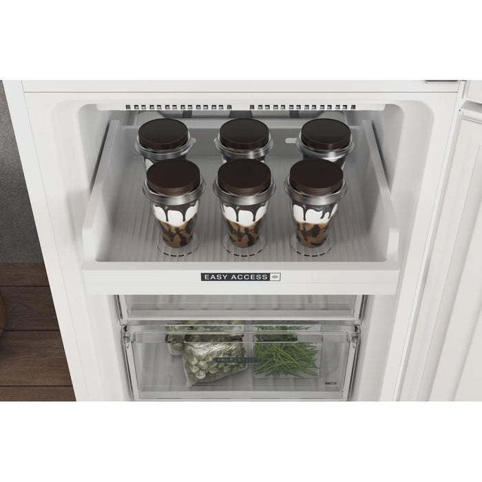 Whirlpool W7X 82I W Свободностоящ 335 LE Бял