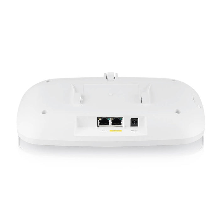 ZyXEL WBE630S, BE12.3K (2.4GHz: 2x2:2, 5 или 6GHz: 4x4:4) MU-MIMO, интелигентна антена, двойно радио 2.4 и 5 или 6GHz, вкл. 1 година Nebula PRO, 2 x 2.5G LAN порта, PoE+ (802.3at), Самостоятелен/контролер/управляван от Nebula Cloud, без захранващ адаптер