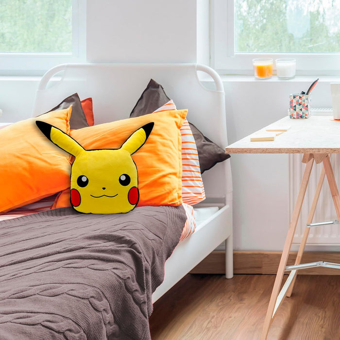 Декоративна възглавница ABYstyle Games: Pokemon - Pikachu