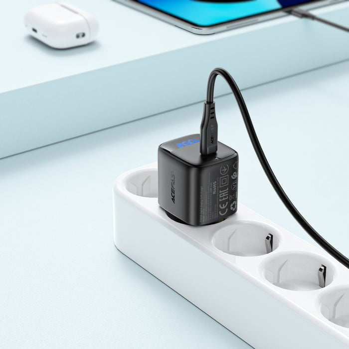 Зарядно за стена Acefast A113 GaN PD 20W USB-C с дисплей и USB-C кабел - черно
