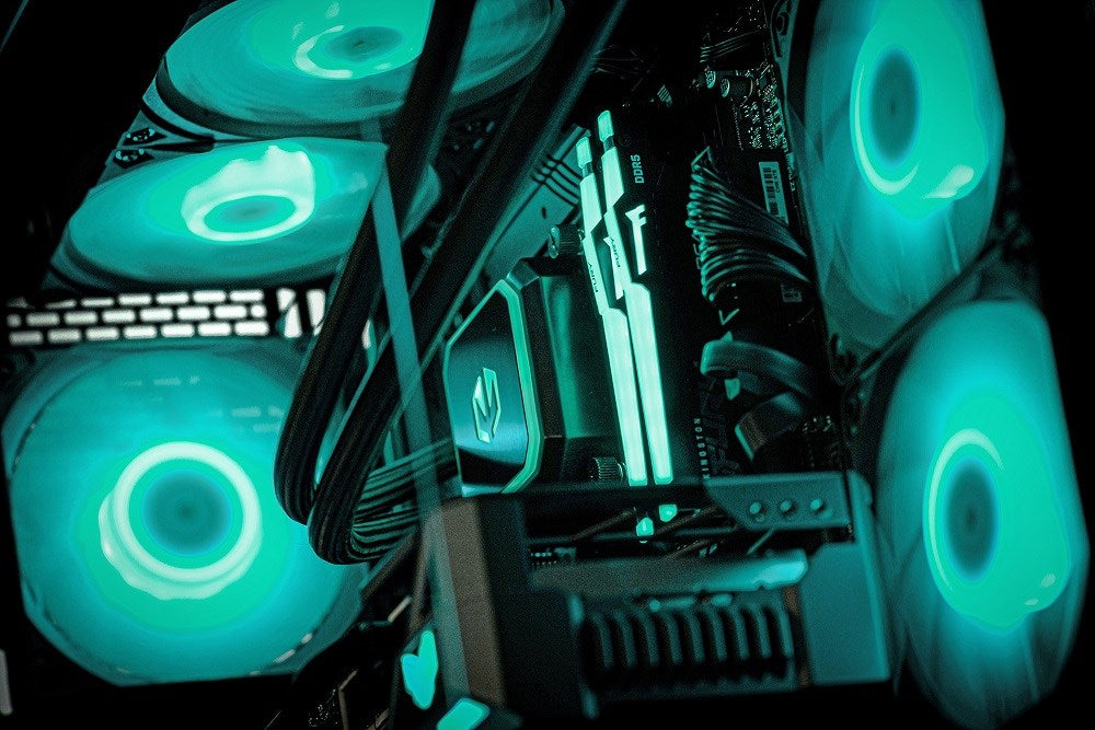 Actina 5901443443582 PC Intel Core Ultra 7 270K Plus 32 GB DDR5-SDRAM 1 TB SSD NVIDIA GeForce RTX 5080 Midi Tower Черен