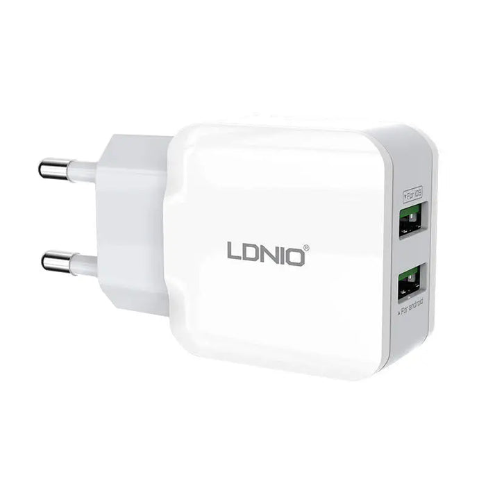 Адаптер LDNIO A2202 2x USB 12W бял