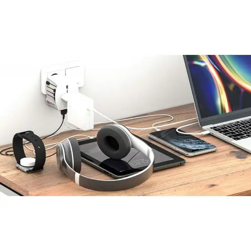 Адаптер SKROSS PRO MUV 4 x USB-A 1.302961 World Бял