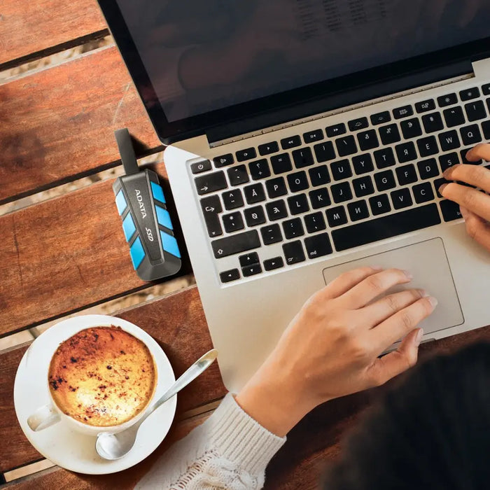 ADATA SC740 500 GB USB Type-C 3.2 Gen 2 (3.1 Gen 2) черен