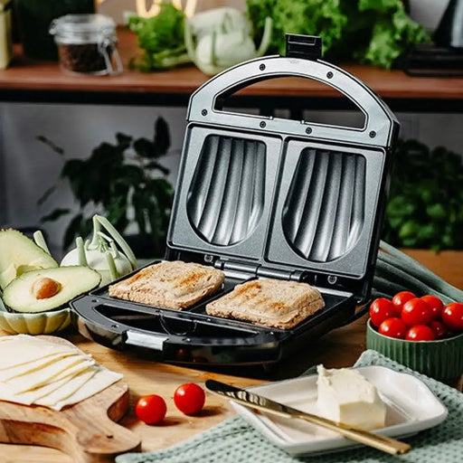 Adler AD 3069 Тостер за сандвичи Черен