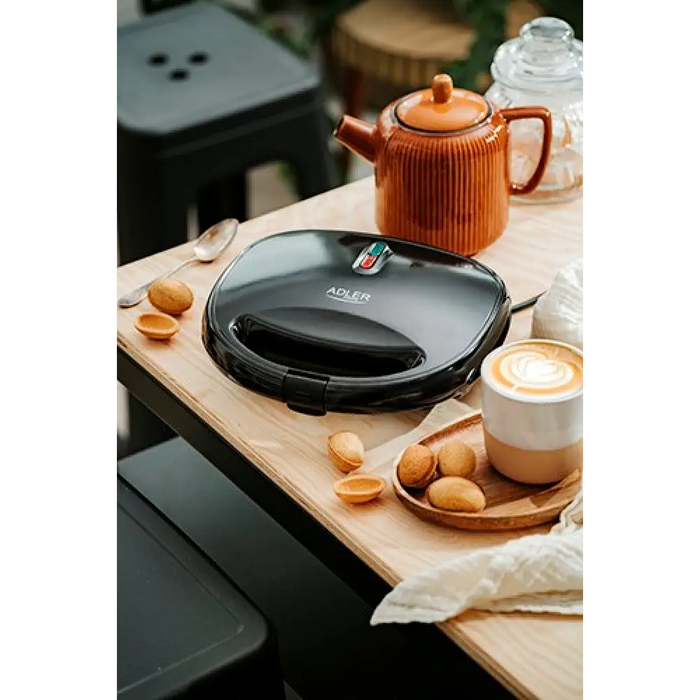 Adler AD 3071 Тостер за фъстъци (12 бр.) Черен