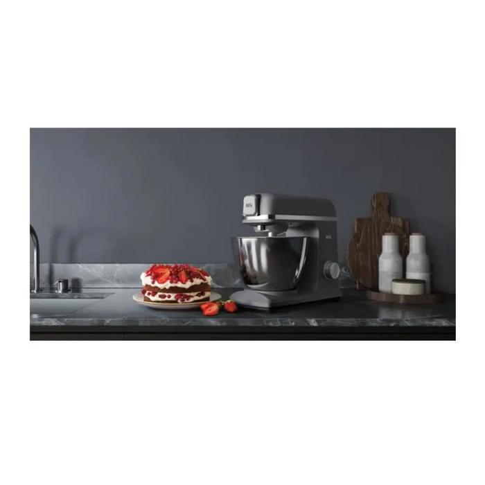 AEG KM5-1-4BPT Кухненски робот 1200 W 5 L черен перла