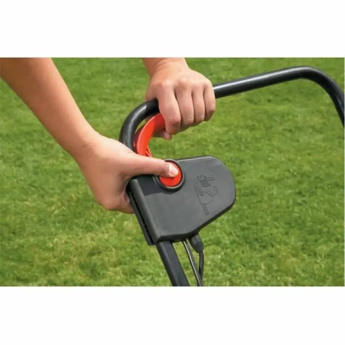 Аератор за тревни площи Black & Decker GD300-QS