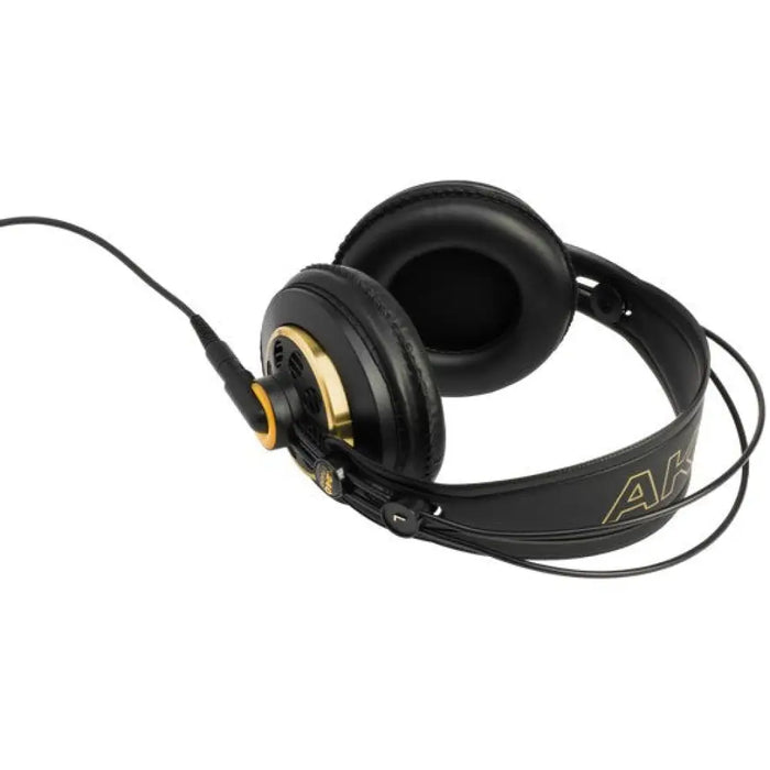 AKG K240 Studio - студийни in-ear полуотворени слушалки