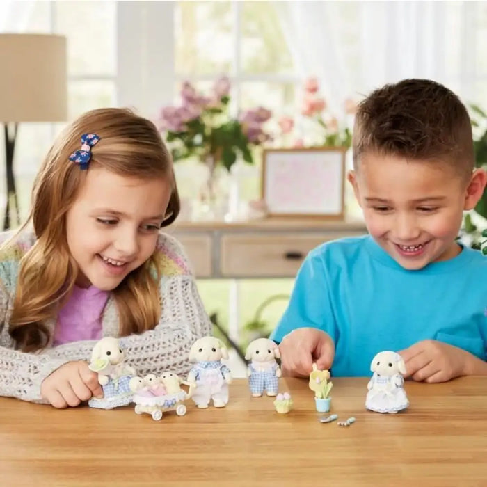 Аксесоари за Къща на Кукли Sylvanian Families 5735 Flora