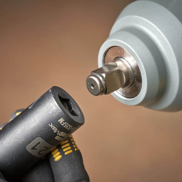 АКУМУЛАТОРЕН УДАРЕН ГАЙКОВЕРТ STANLEY SFMCF940B-XJ 18 V