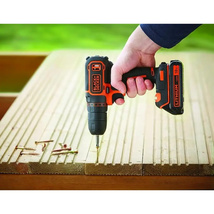 АКУМУЛАТОРЕН ВИНТОВЕРТ 18V BDCDC18-QW