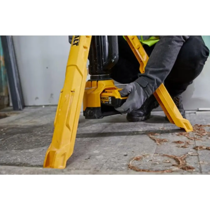 АКУМУЛАТОРЕН LED ПРОЖЕКТОР 18V DeWALT