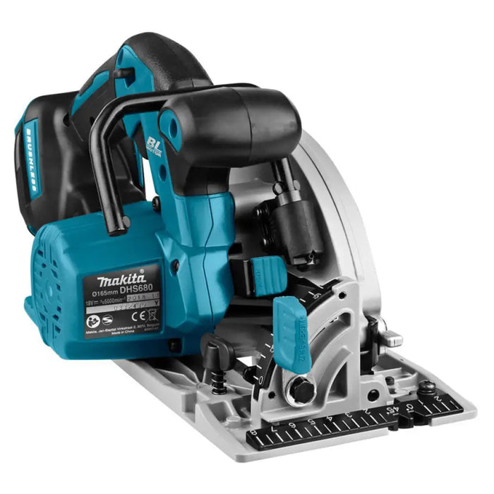 АКУМУЛАТОРЕН БЕЗЧЕТКОВ ЦИРКУЛЯР MAKITA DHS680Z