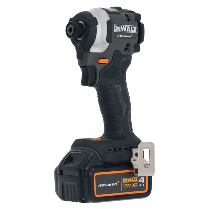 АКУМУЛАТОРЕН БЕЗЧЕТКОВ КОМПЛЕКТ DEWALT DCK200MM2T-QW