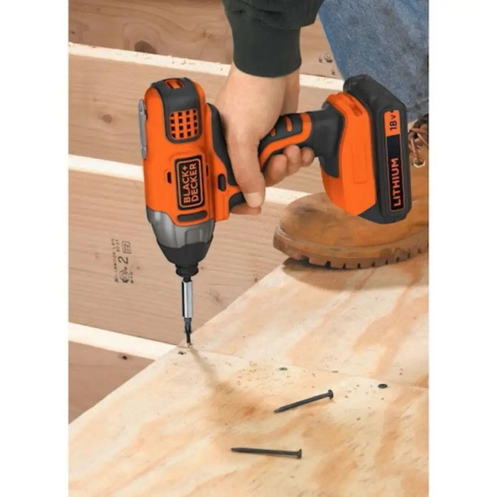 АКУМУЛАТОРЕН ГАЙКОВЕРТ 18V BLACK&DECKER