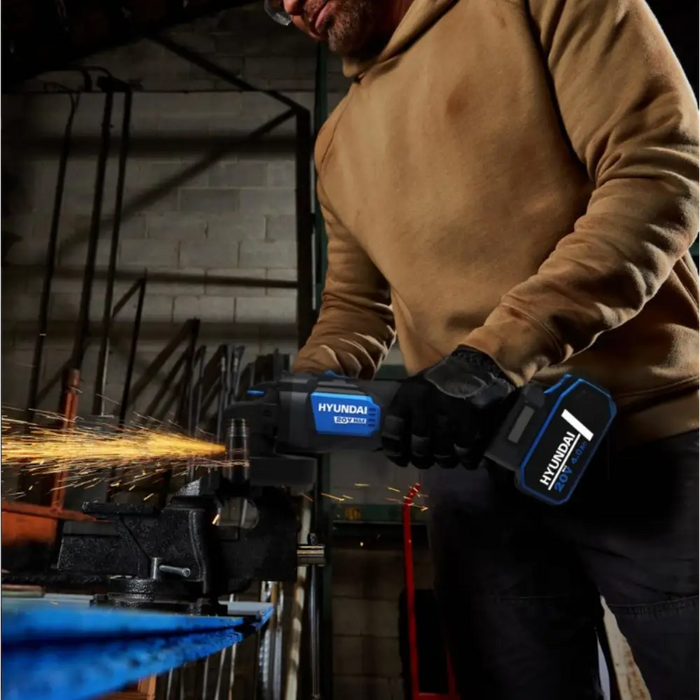 АКУМУЛАТОРЕН ЪГЛОШЛАЙФ HYUNDAI AG20X-125