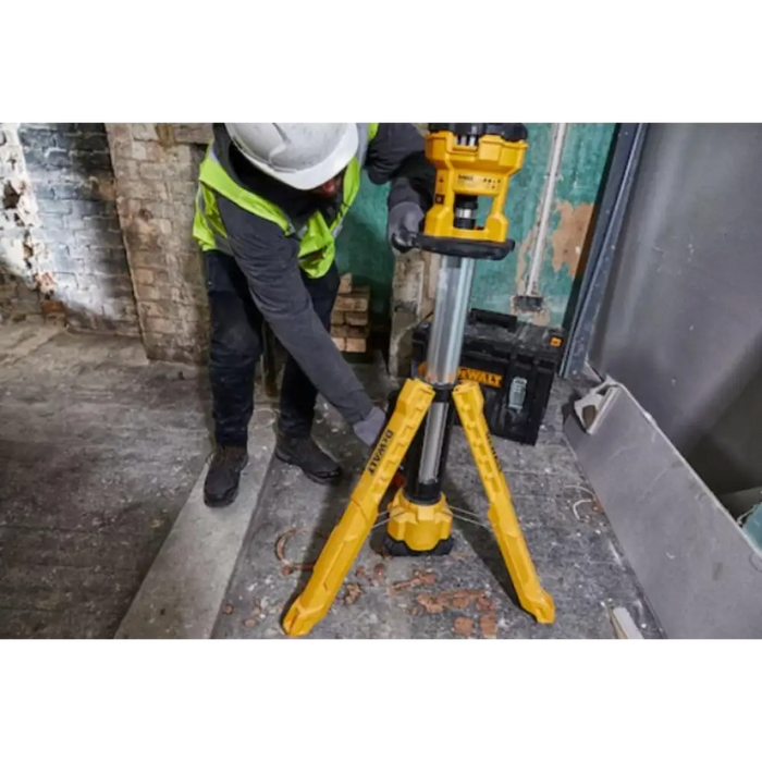 АКУМУЛАТОРЕН LED ПРОЖЕКТОР 18V DeWALT