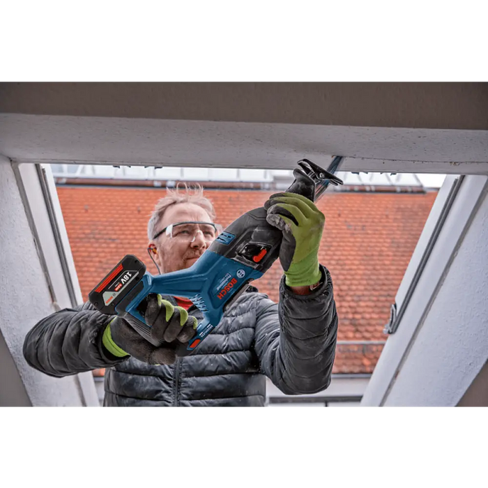 Акумулаторен саблен трион Bosch blue GSA 185 Solo