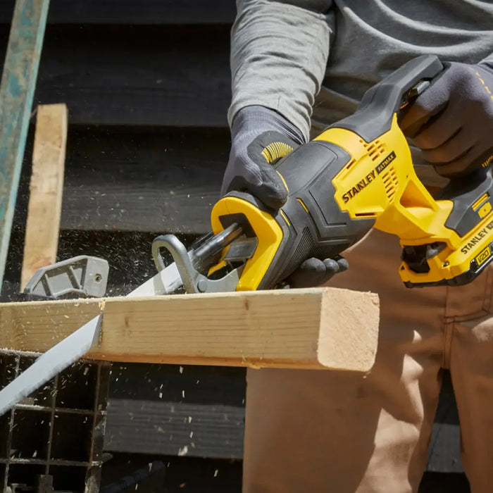 АКУМУЛАТОРЕН САБЛЕН ТРИОН STANLEY SFMCS300D2K-QW