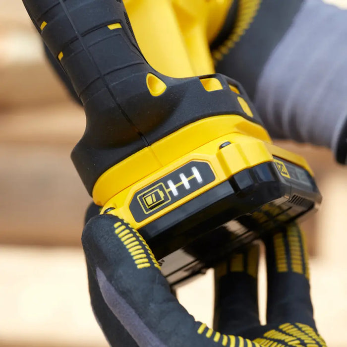 АКУМУЛАТОРЕН САБЛЕН ТРИОН STANLEY SFMCS300D2K-QW