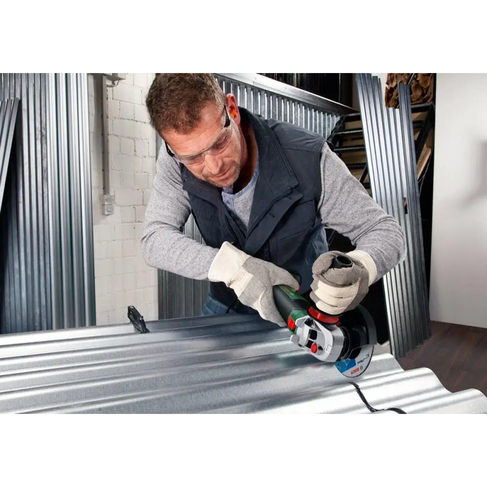 АКУМУЛАТОРЕН ЪГЛОШЛАЙФ BOSCH 18V