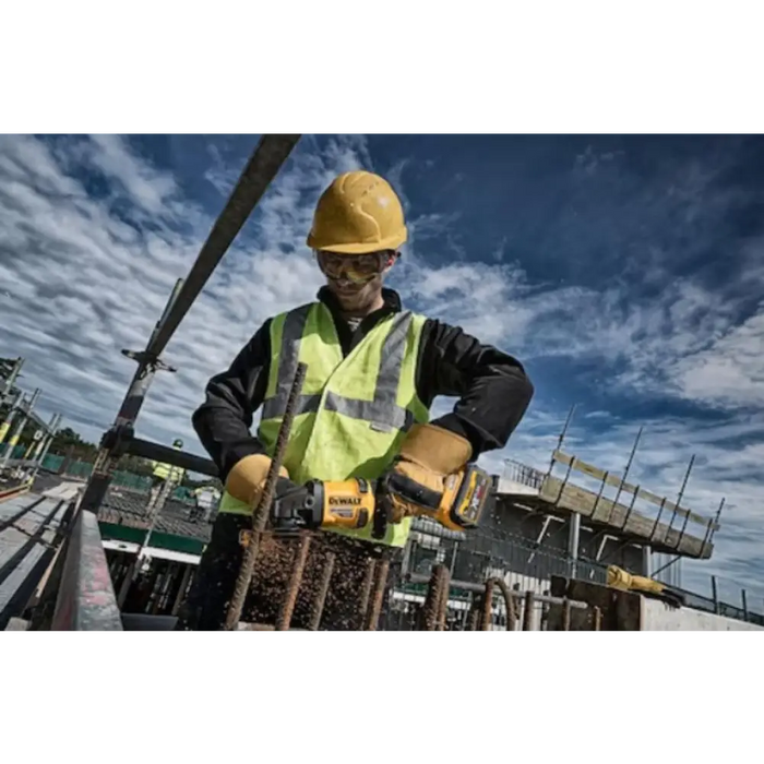 AКУМУЛАТОРЕН ЪГЛОШЛАЙФ 18V,125ММ DeWALT