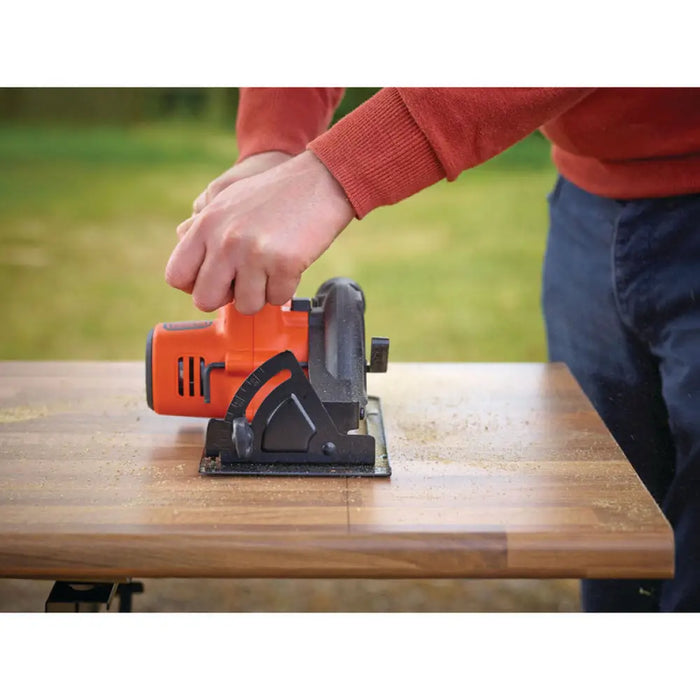 АКУМУЛАТОРЕН ЦИРКУЛЯР BLACK&DECKER BDCCS18N-XJ SOLO