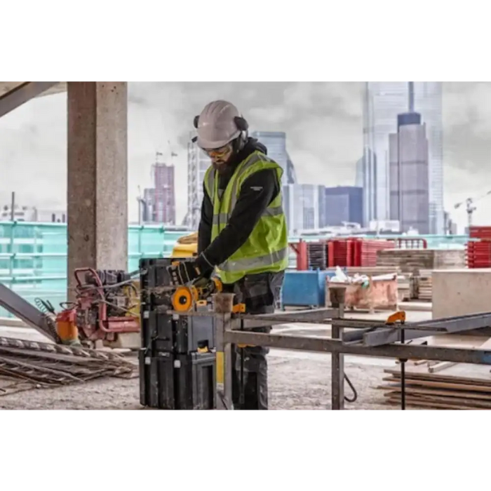 AКУМУЛАТОРЕН ЪГЛОШЛАЙФ 18V,125ММ DeWALT