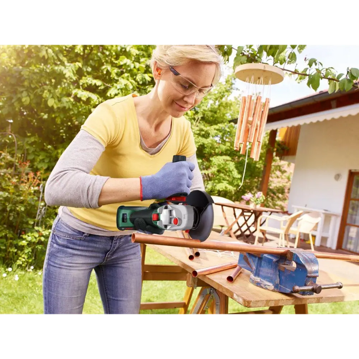 АКУМУЛАТОРЕН ЪГЛОШЛАЙФ BOSCH 18V