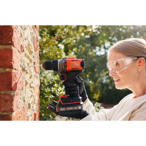 АКУМУЛАТОРНА БОРМАШИНА 18V POWERCONNECT