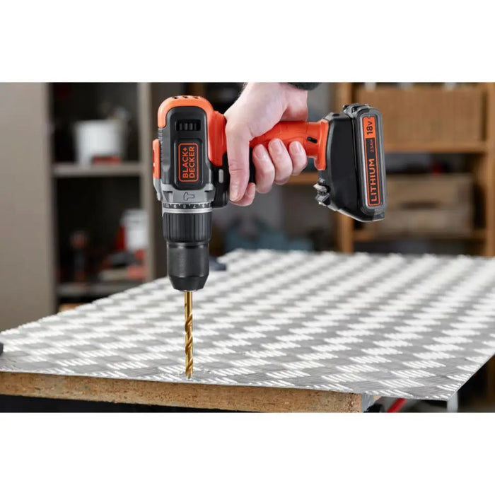 АКУМУЛАТОРНА БОРМАШИНА 18V BLACK&DECKER