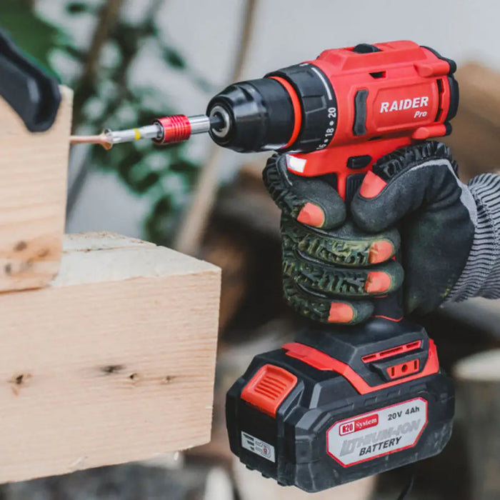 АКУМУЛАТОРНА БЕЗЧЕТКОВА БОРМАШИНА RAIDER PRO RDP-PBCDI20 20
