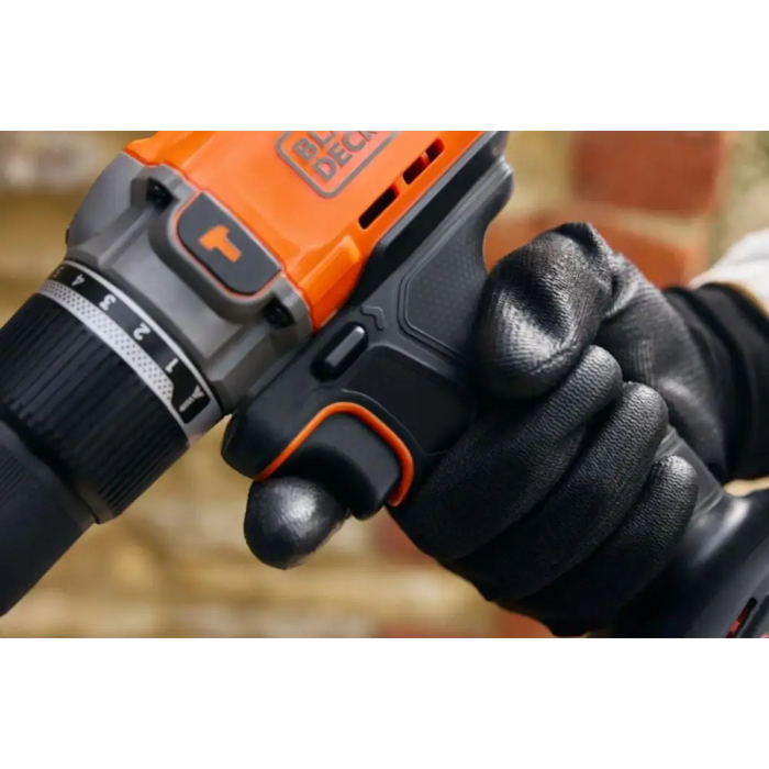 АКУМУЛАТОРНА БОРМАШИНА 18V POWERCONNECT