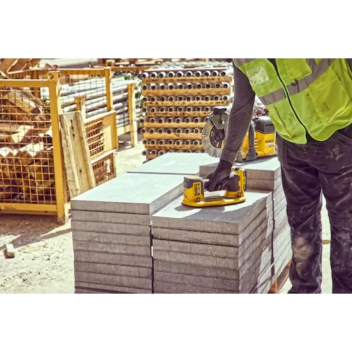 АКУМУЛАТОРНА ВЕНДУЗА 18V DeWALT