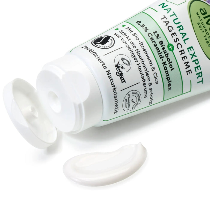 Дневен крем Natural Expert SPF 30, 50 ml